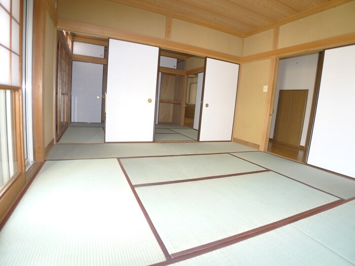 物件内観写真8　(居室)