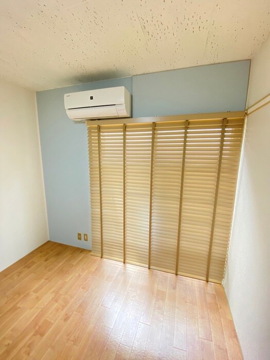 物件内観写真10　(居室)