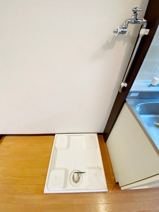 物件内観写真15　(洗濯機置場)