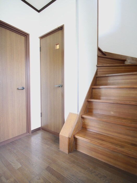 物件内観写真10　(廊下)