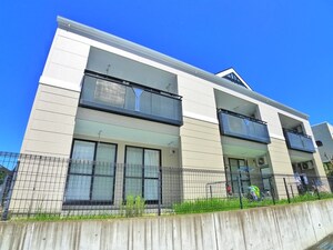 クレメント駒木Ａ外観写真