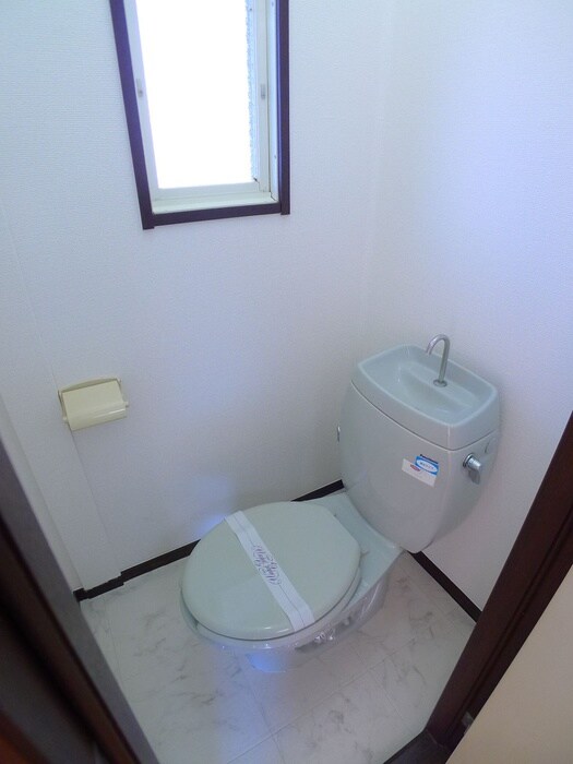 物件内観写真13　(トイレ)