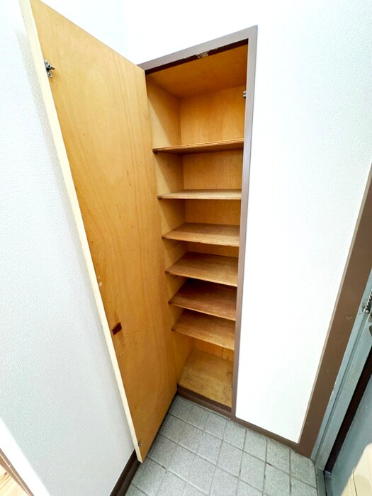 物件内観写真16　(靴箱)