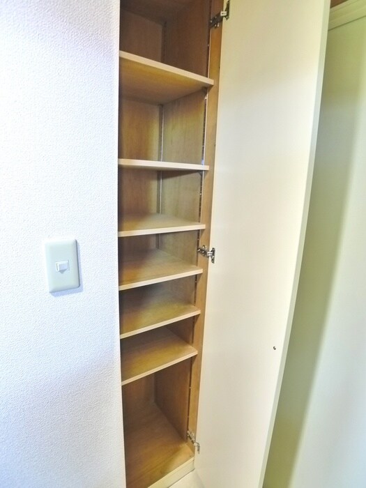 物件内観写真6　(靴箱)