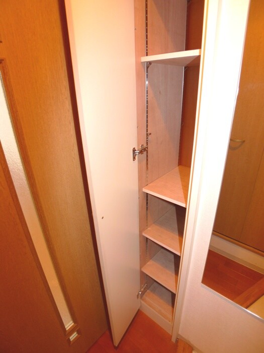 物件内観写真15　(靴箱)