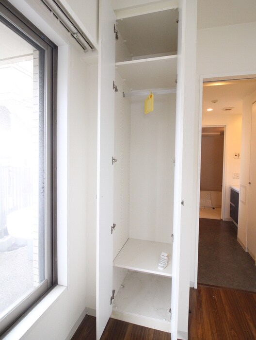 物件内観写真11　(収納)