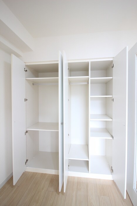 物件内観写真11　(収納)