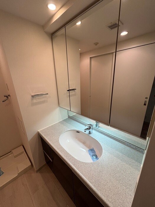 物件内観写真15　(洗面)