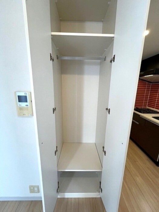 物件内観写真16　(収納)