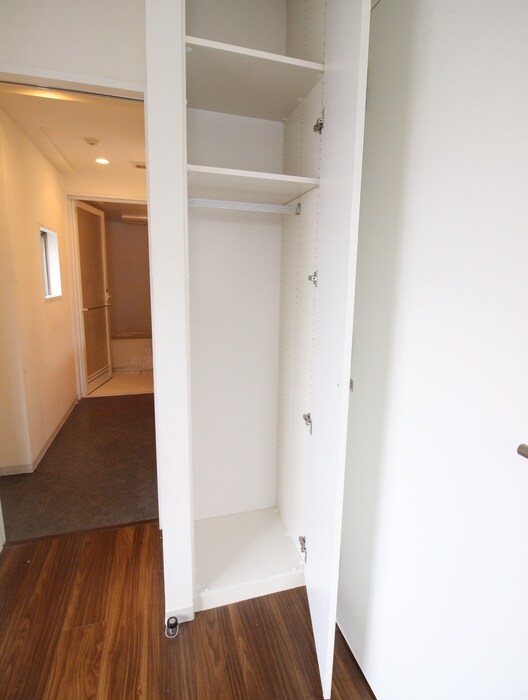 物件内観写真16　(収納)