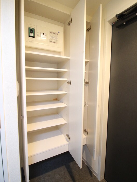 物件内観写真18　(靴箱)