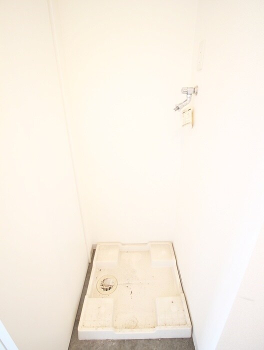 物件内観写真20　(洗濯機置場)