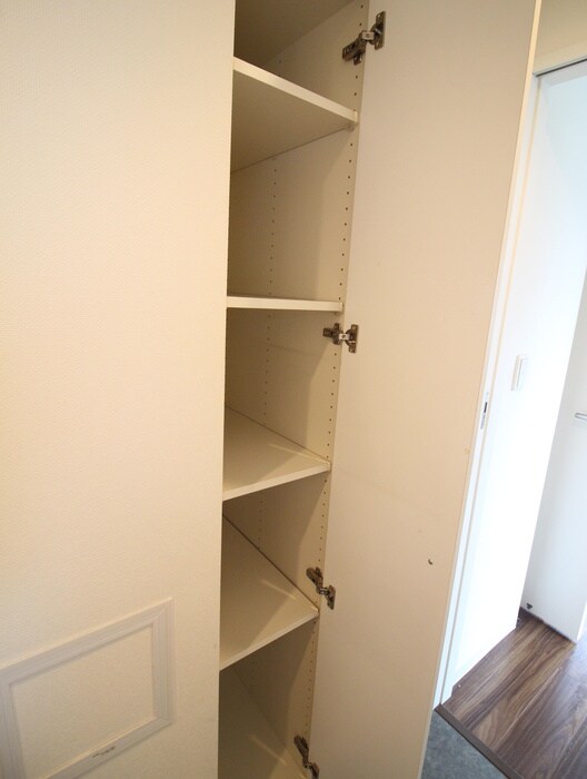 物件内観写真21　(収納)