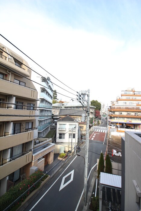 物件内観写真22　(室内からの展望)