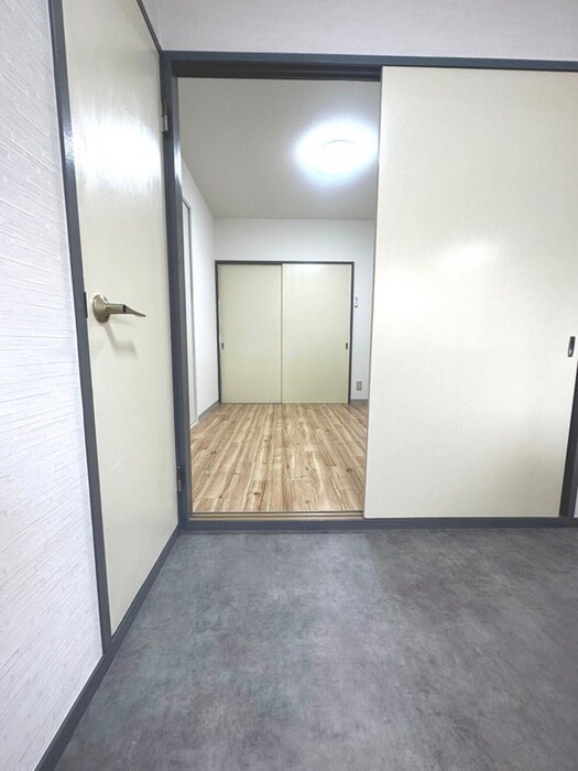 物件内観写真17　(廊下)