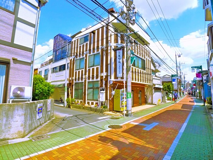 物件外観写真2　(周辺環境)