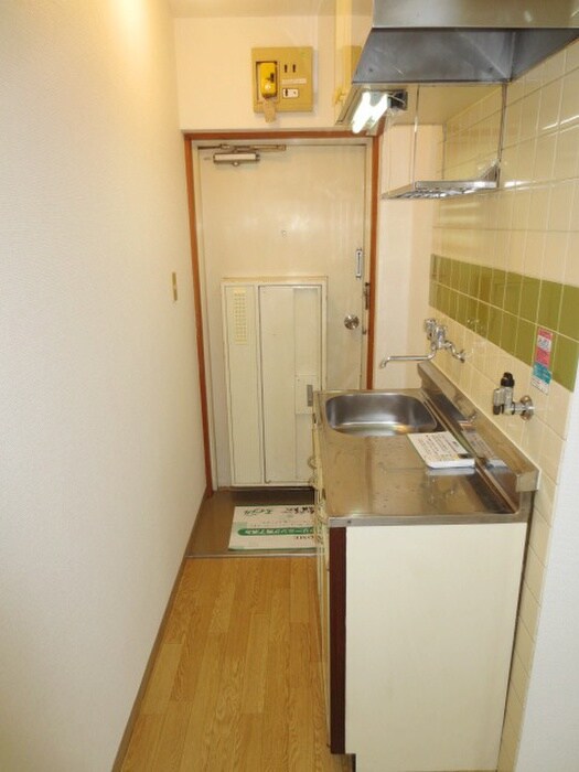 物件内観写真10　(廊下)