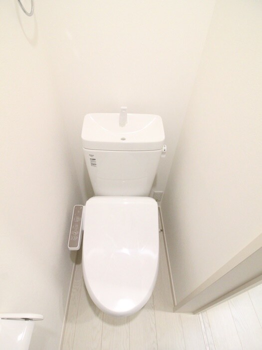 物件内観写真15　(トイレ)