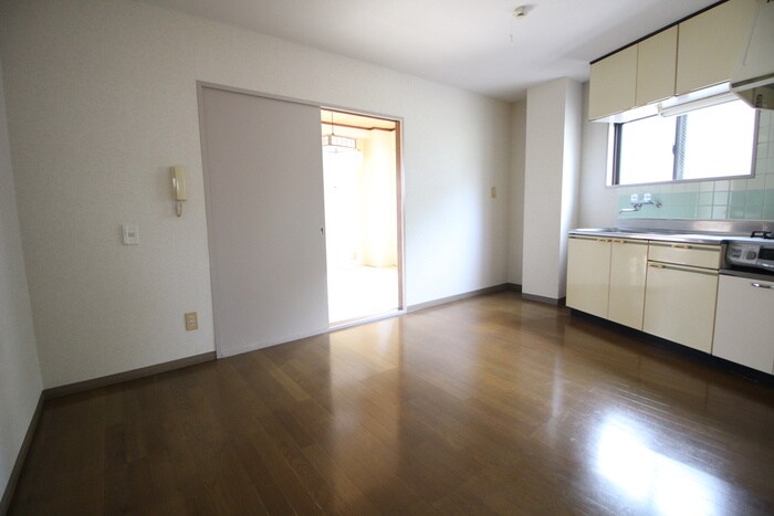 物件内観写真9　(居室)