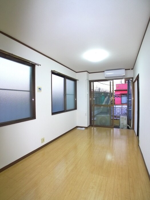 物件内観写真5　(居室)