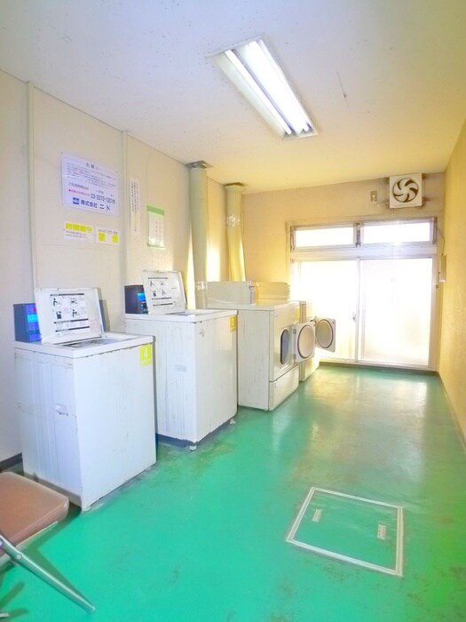 物件外観写真4　(建物設備)