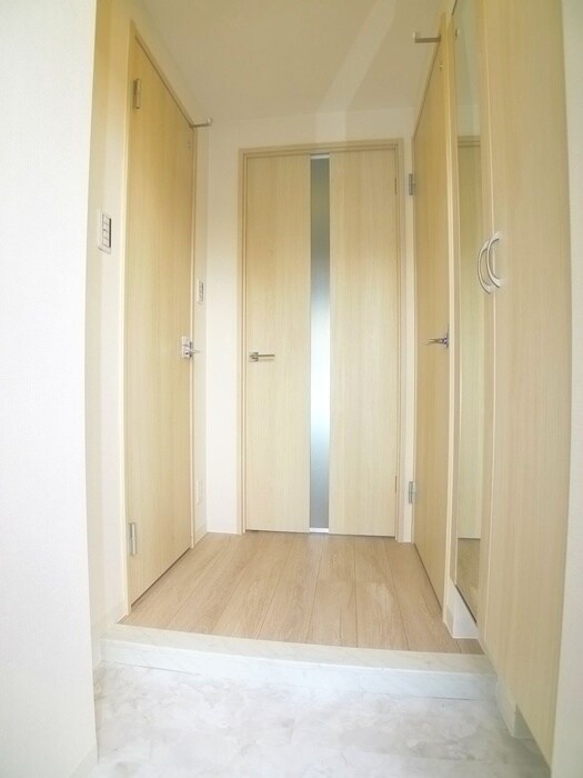 物件内観写真19　(廊下)