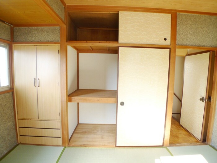 物件内観写真13　(収納)