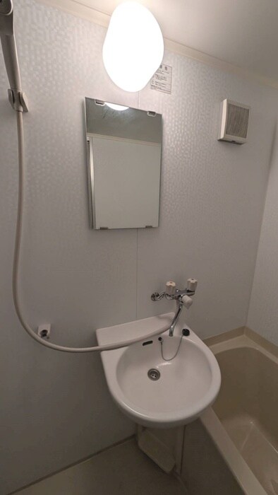 物件内観写真15　(洗面)