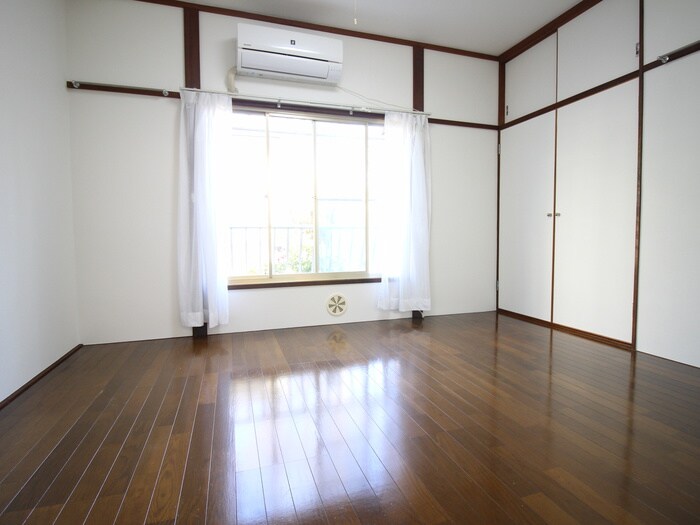 物件内観写真7　(居室)