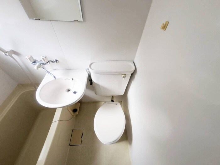 物件内観写真12　(トイレ)