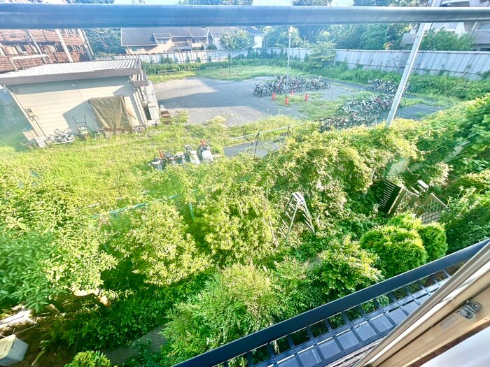 物件内観写真16　(室内からの展望)