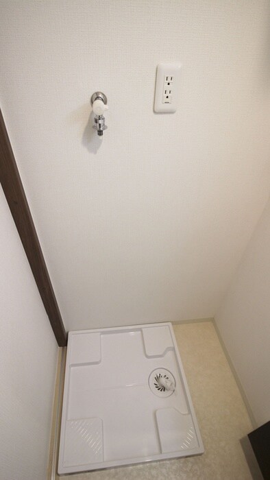 物件内観写真17　(洗濯機置場)