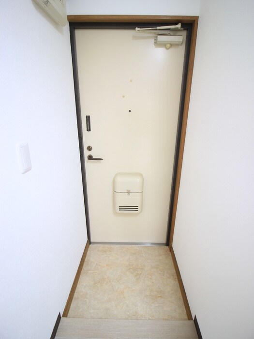 物件内観写真19　(玄関)
