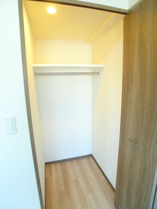 物件内観写真8　(収納)