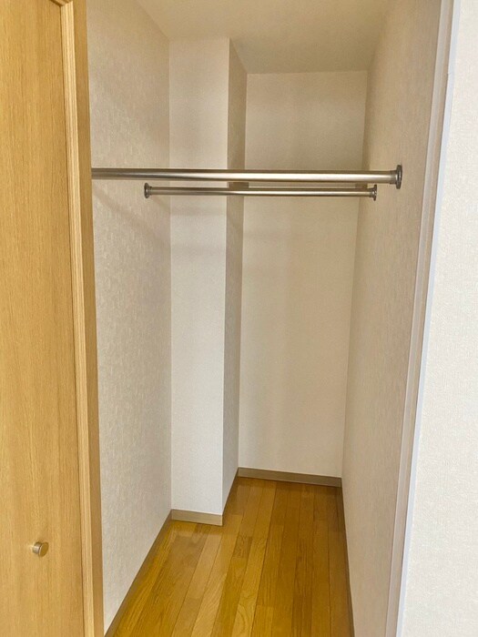 物件内観写真13　(収納)