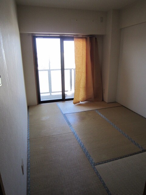 物件内観写真13　(居室)