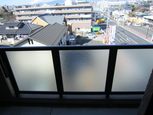 物件内観写真15　(室内からの展望)