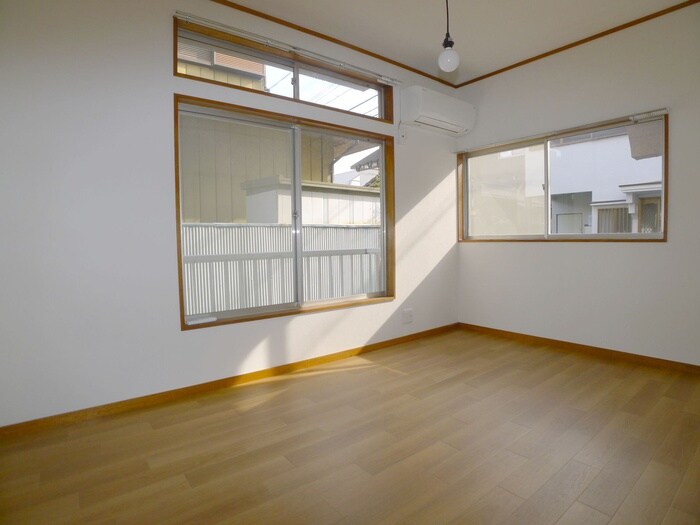 物件内観写真9　(居室)