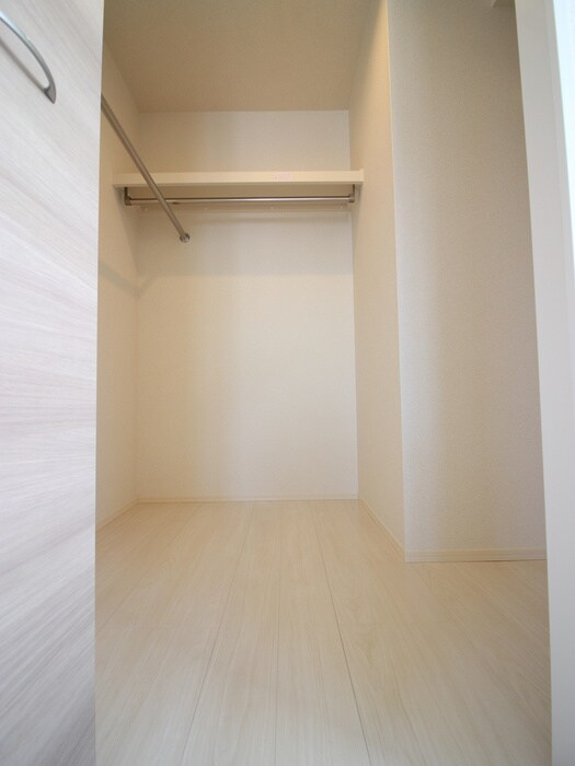 物件内観写真10　(収納)