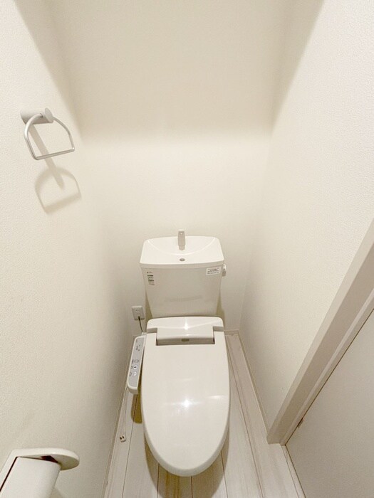 物件内観写真12　(トイレ)