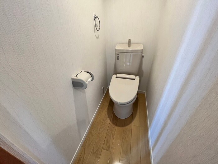 物件内観写真13　(トイレ)