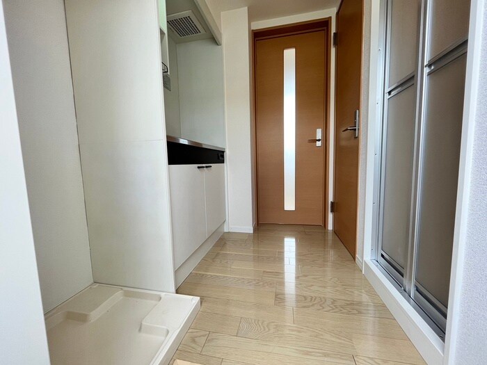 物件内観写真18　(廊下)