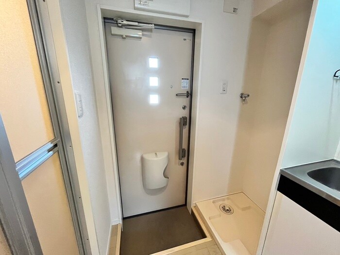 物件内観写真19　(玄関)