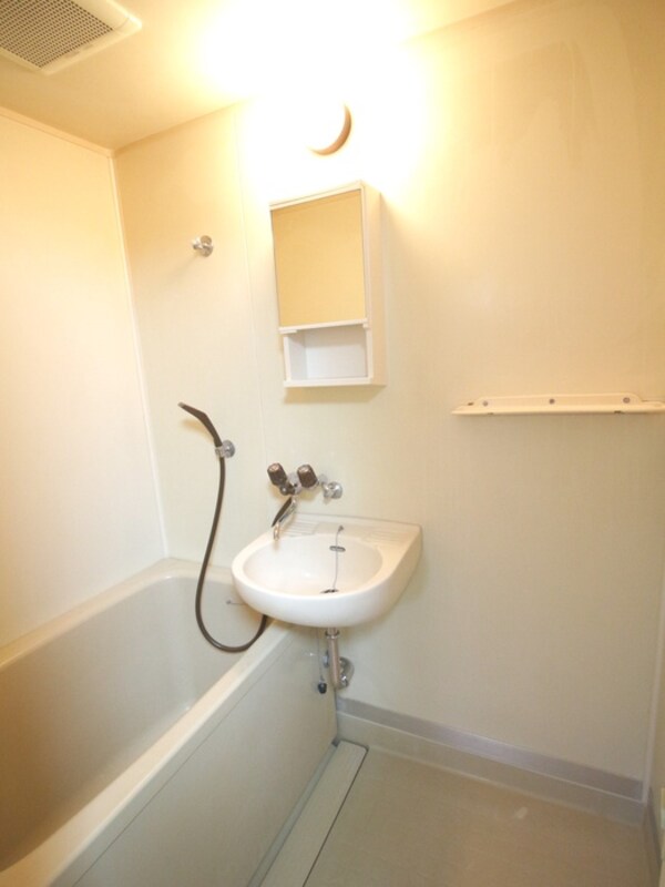 バス／シャワールーム等