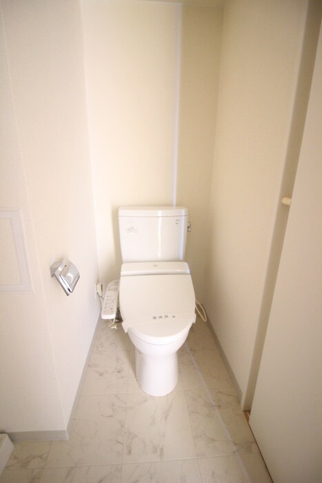 物件内観写真14　(トイレ)