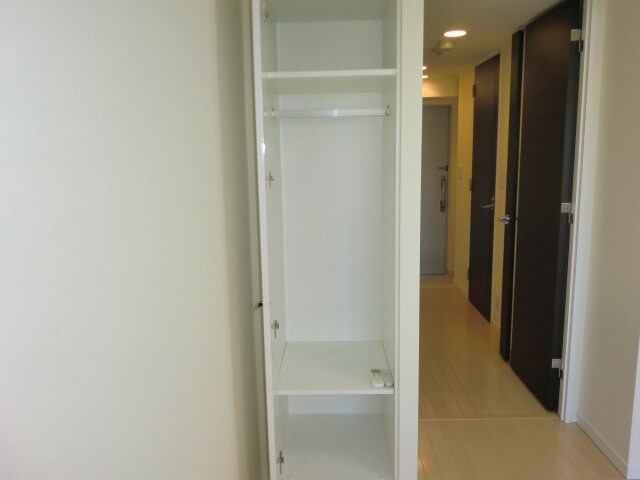 物件内観写真12　(収納)