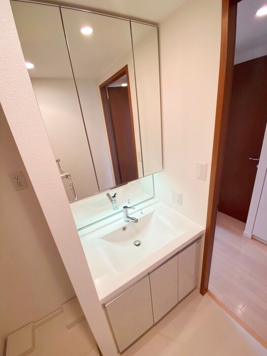 物件内観写真13　(洗面)