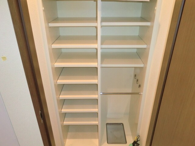 物件内観写真14　(靴箱)