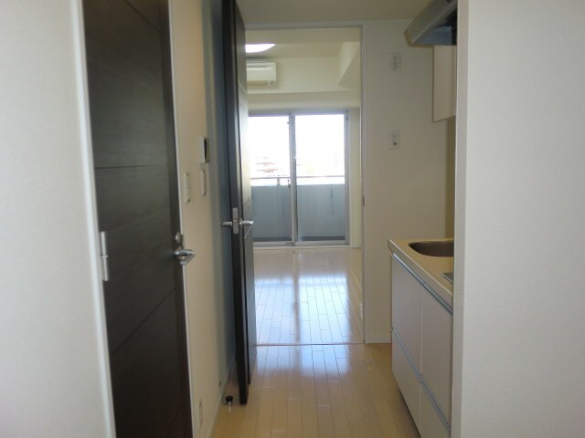 物件内観写真14　(廊下)