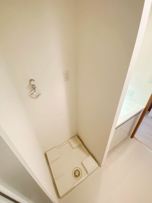 物件内観写真15　(洗濯機置場)